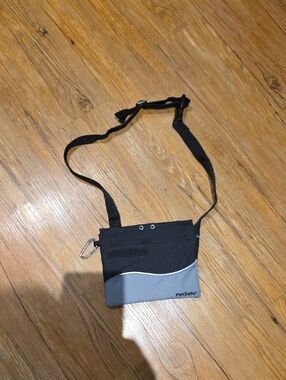 PetSafe Black and Gray Waist/Shoulder Pouch with Clip
